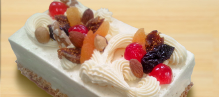 いちごショートが並んでいる